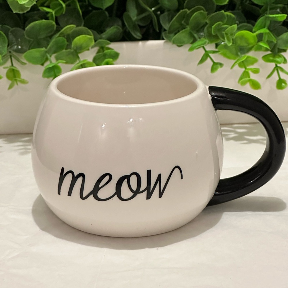 3D Cat Meow Coffee Mug Tea Cup by World Market Kitty Cat - Picture 2 of 7